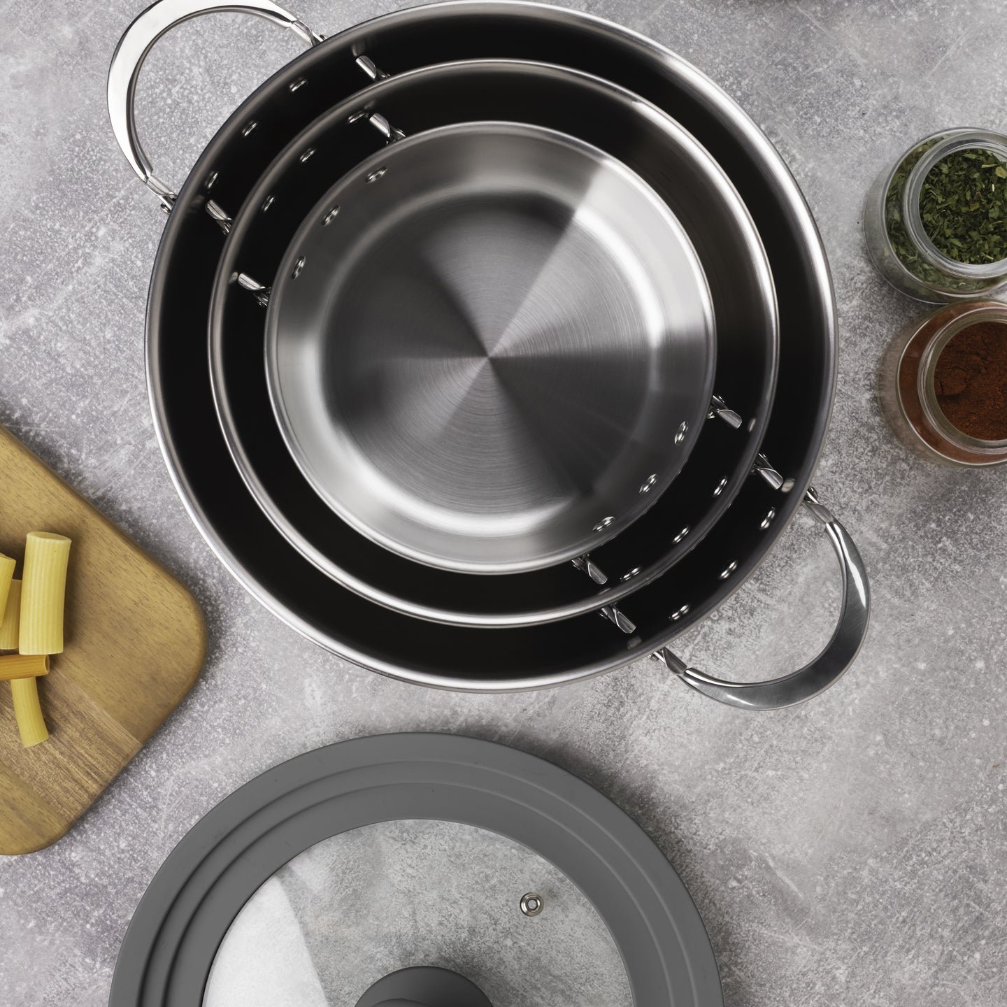 Batería de cocina apilable MasterPRO de acero inoxidable 4 piezas - Foodies Collection (1)